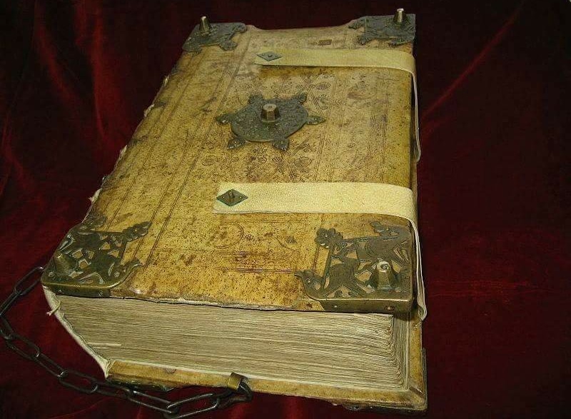 codex-gigas-la-biblia-del-diablo.jpg