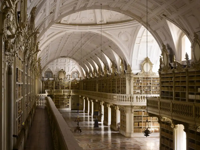 Biblioteca del Palacio Nacional de Mafra, Mafra, Portugal